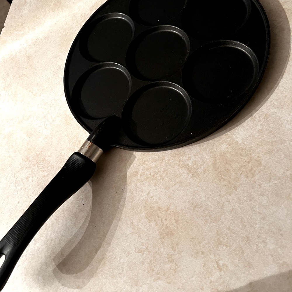 Mini pancake pan
